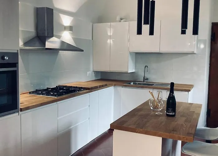 Palestro 8_art House * Караманико-Терме